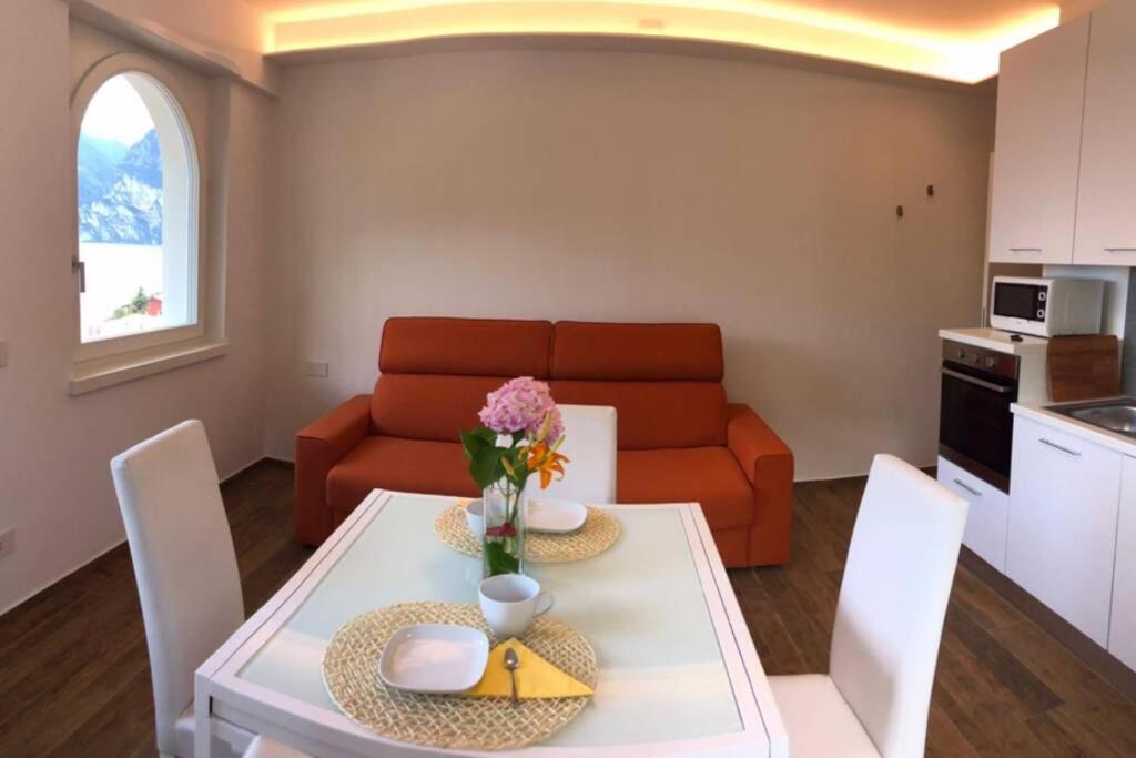 Wind Rose Apartments 2 Torbole Sul Garda Extérieur photo