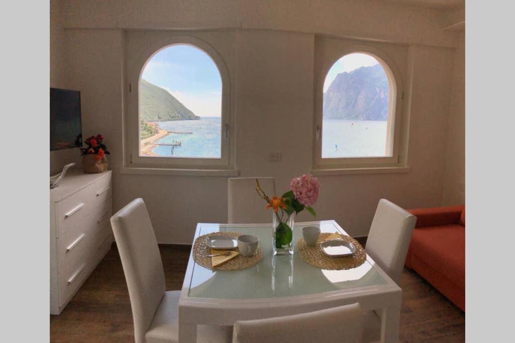 Wind Rose Apartments 2 Torbole Sul Garda Extérieur photo